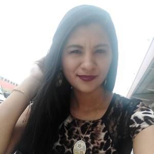 Meet your Posher, Dinora